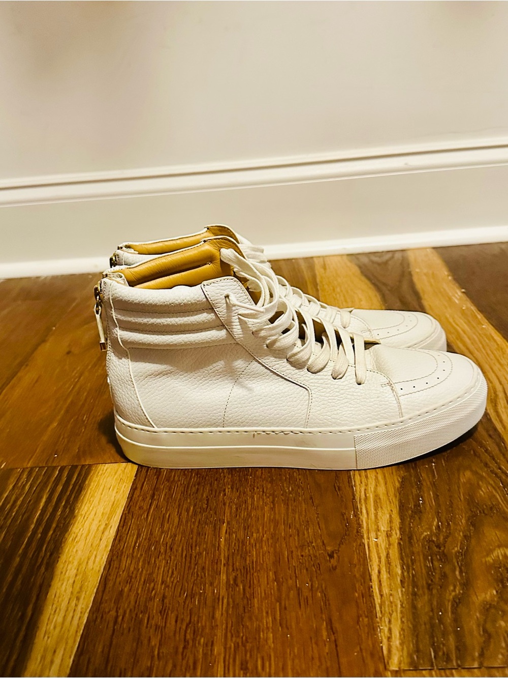 Buscemi 140mm White High-Top Leather Sneakers with Tan Lining Size 9/42